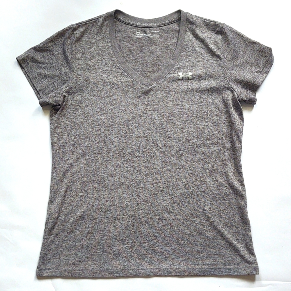 Under Armour loose fit v neck shirt medium heathered black